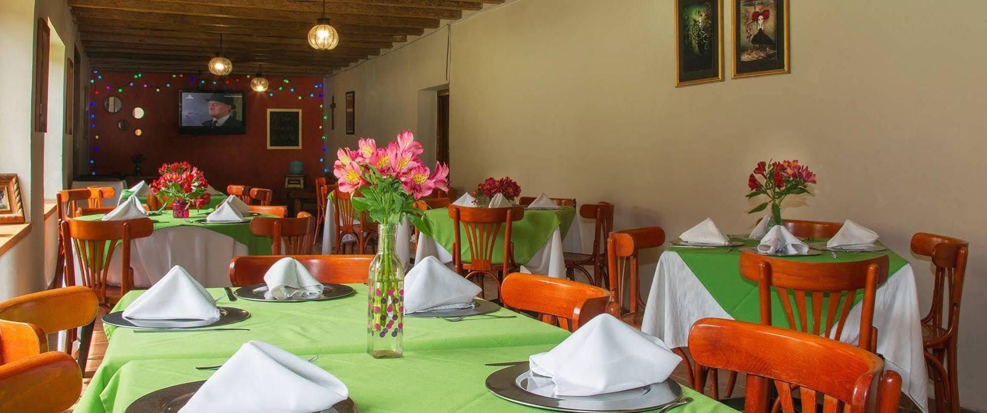Hotel Santa Clara San Cristóbal de Las Casas المظهر الخارجي الصورة